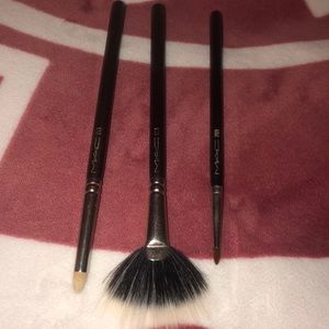 3 MAC Brushes